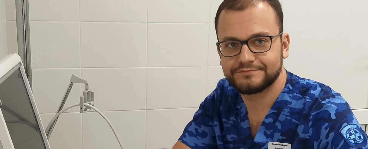 Врач - профессия уважаемая, престижная, и ей точно не стыдно заниматься